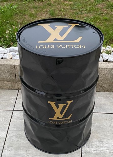 Louis Vuitton black